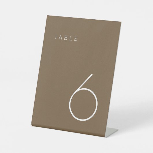 Modernes Minimalistisch-braunes Tischnummer Sockelschild (Vorderseite)