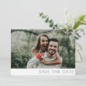 Modernes Minimalistisch Chic 2 Foto Save The Date (Stehend Vorderseite)