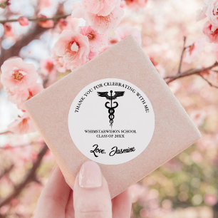 Modernes Minimalistisch Dankeschön Graduierungspar Runder Aufkleber