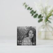 Modernes Minimalistisch einfaches Berufliches Foto Quadratische Visitenkarte (Stehend Vorderseite)