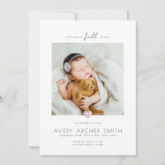 Modernes Minimalistisch Heart Foto Baby Birth Ankündigung (Vorderseite)