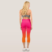 Modernes, Minimalistisch-helles Rosa und orange Fa Capri Leggings (Rückseite)