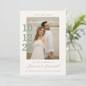 Modernes Minimalistisch-Mint-Grün-Script-Hochzeits Save The Date (Stehend Vorderseite)