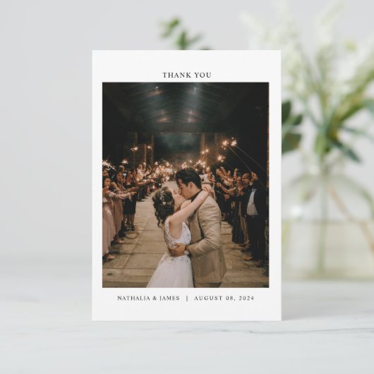 Modernes Minimalistisch mit Foto Hochzeit Dankeskarte (Stehend Vorderseite)