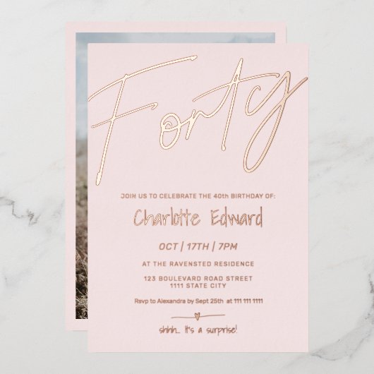 Modernes, minimalistisch-rosa Foto überrascht 40. Folieneinladung (Vorderseite/Rückseite)