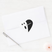 Modernes Minimalistisches Abstrakt Ghost Halloween Herz-Aufkleber (Umschlag)
