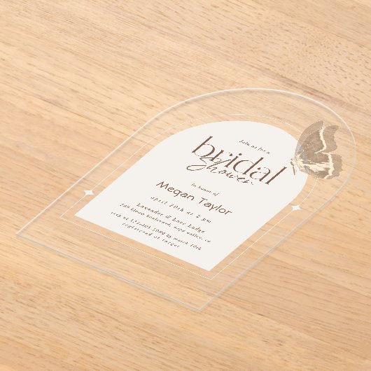 Modernes Minimalistisches Beige-Schmetterling-Brau Acryleinladungen (Ablage )