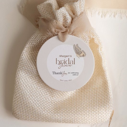 Modernes Minimalistisches Beige-Schmetterling-Brau Geschenkanhänger