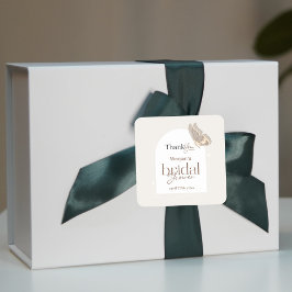 Modernes Minimalistisches Beige-Schmetterling-Brau Quadratischer Aufkleber