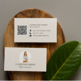 Modernes, minimalistisches, beigefarbenes Foto Visitenkarte