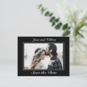 Modernes Minimalistisches Black Wedding Foto Ankündigungspostkarte (Stehend Vorderseite)