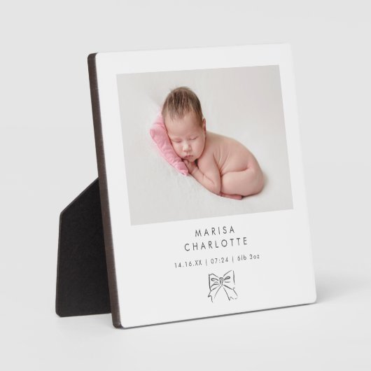 Modernes Minimalistisches Bow Baby Girl Birth Stat Fotoplatte (Vorderseite)