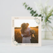 Modernes Minimalistisches Cream Gold Floral Weddin Dankeskarte (Stehend Vorderseite)
