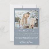 Modernes Minimalistisches Dusty Blue Wedding Foto Dankeskarte (Rückseite)