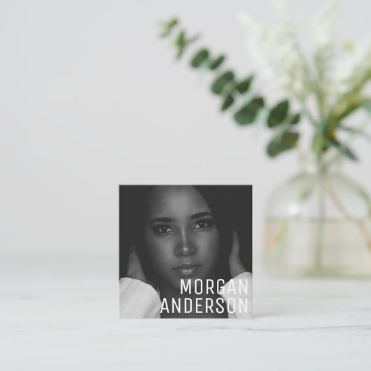 Modernes Minimalistisches, einfaches Berufliches F Quadratische Visitenkarte (Stehend Vorderseite)