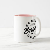 Modernes Minimalistisches Enjoy Korean Drama Lover Zweifarbige Tasse (VorderseiteRechts)