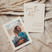 Modernes Minimalistisches Erdhochzeitungs-Foto Save The Date