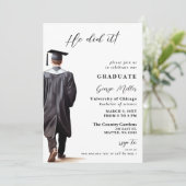 Modernes Minimalistisches Foto, das er getan hat A Einladung (Stehend Vorderseite)