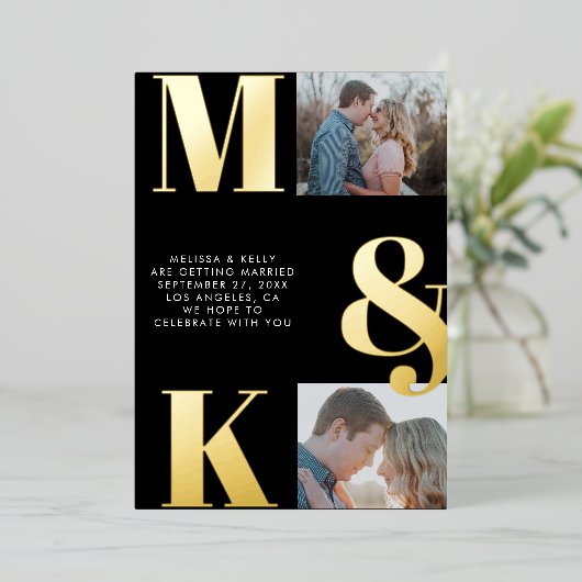 Modernes Minimalistisches Foto mit feinem Monogram Folieneinladung (Stehend vorne)