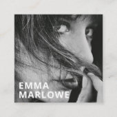 Modernes Minimalistisches Hair Stylist-Foto Quadratische Visitenkarte (Vorderseite)