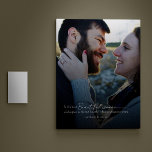 Modernes Minimalistisches Hochzeitsfest-Foto Leinwanddruck<br><div class="desc">Feiern Sie Ihren besonderen Tag mit diesem modernen Minimalistischen Jubiläum Hochzeit Foto Canvas Print. Diese Leinwand bietet ein individualisierbares Foto und eine elegante Typografie für Ihr Jubiläumsdatum. Der Leinwand ist perfekt für Ihre Zuhause oder als Geschenk für einen Liebsten geeignet und bietet jedem Zimmer eine moderne Touch</div>