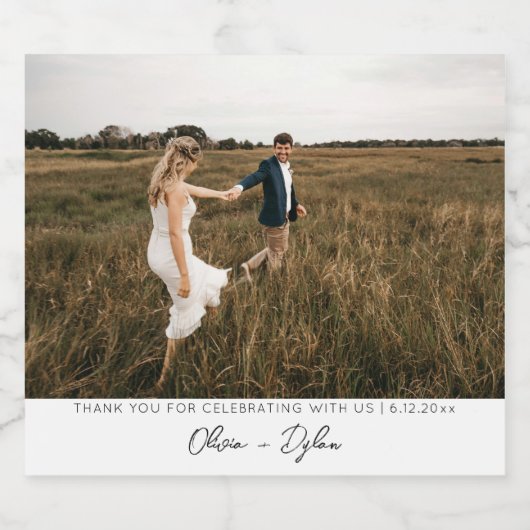 Modernes Minimalistisches Hochzeitsszenario nach M Schaumweinetikett (Einzelnes Label)