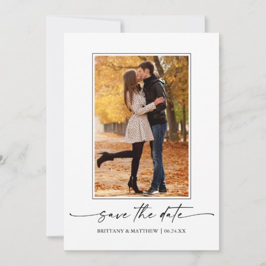 Modernes Minimalistisches Ink Script Couple Foto Save The Date (Vorderseite)