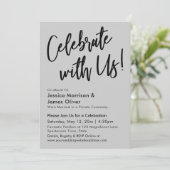 Modernes Minimalistisches Light Gray Celebrate mit Einladung (Stehend Vorderseite)