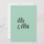 Modernes Minimalistisches Light Green Celebrate mi Einladung (Rückseite)