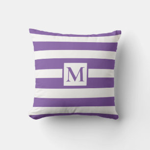 Modernes, minimalistisches lila Monogramm Kissen