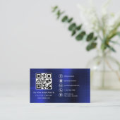 Modernes Minimalistisches Logo mit Social Media Ic Visitenkarte (Stehend Vorderseite)