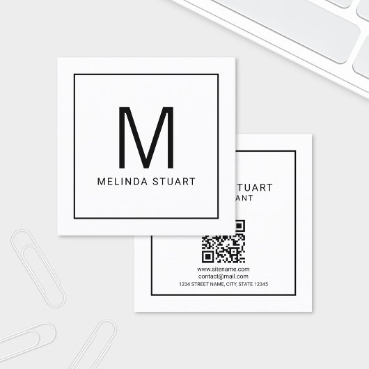 Modernes Minimalistisches Monogramm mit Qr-Code Quadratische Visitenkarte