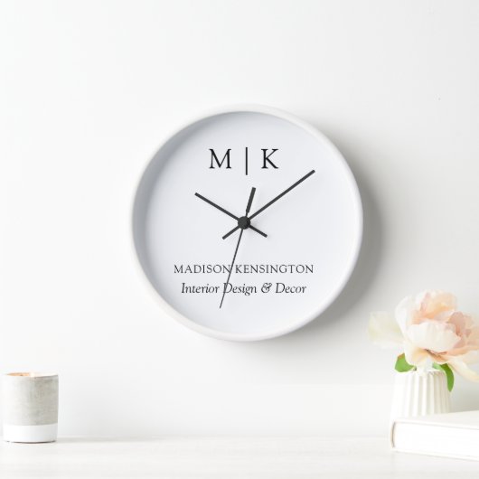 Modernes Minimalistisches Monogramm- oder Add-Logo Uhr (Zuhause)