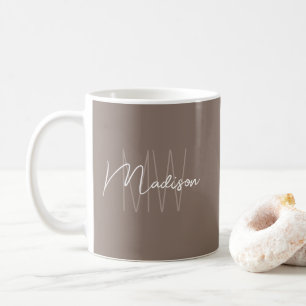 Modernes minimalistisches Monogramm Taupe Schriftn Kaffeetasse