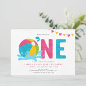 Modernes Minimalistisches Pool Party Girl Einladung (Stehend Vorderseite)