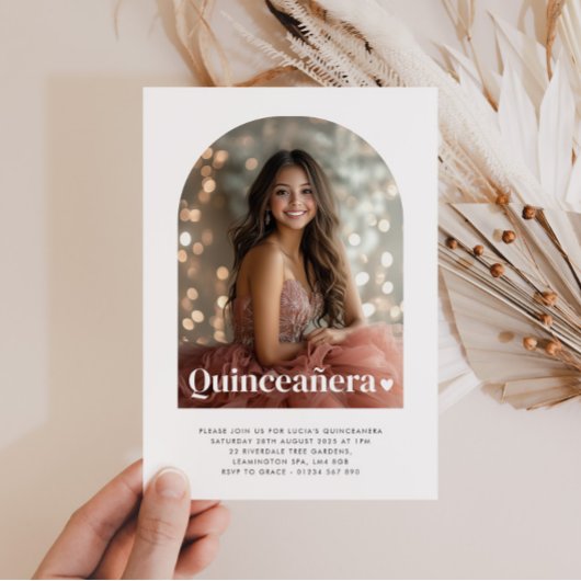 Modernes Minimalistisches Quinceañera Artes Foto Einladung