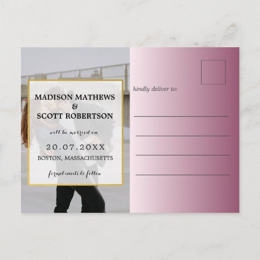 Modernes, minimalistisches Rosa Save the Date Ankündigungspostkarte (Rückseite)