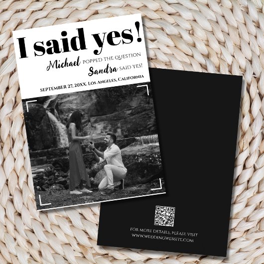 Modernes Minimalistisches Schwarz-Weiß-Foto mit QR Save The Date