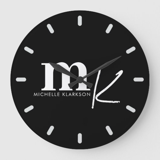 Modernes Minimalistisches Schwarz-weißes Monogramm Große Wanduhr (Vorderseite)