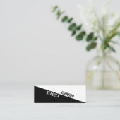 Modernes Minimalistisches Schwarz-weißes - Visiten Mini Visitenkarte (Stehend Vorderseite)