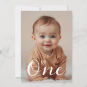 Modernes Minimalistisches Schwarzes Foto 1. Geburt Einladung (Rückseite)