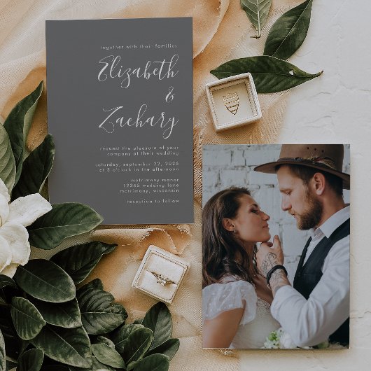 Modernes Minimalistisches Script Foto Gray Wedding Einladung