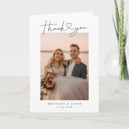 Modernes Minimalistisches Script Heart Wedding Fot Dankeskarte (Vorderseite)
