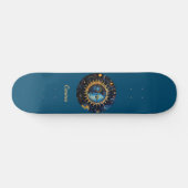 Modernes Minimalistisches Sonnenmongramm Skateboard (Horizontal)