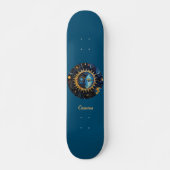 Modernes Minimalistisches Sonnenmongramm Skateboard (Vorne)