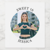 Modernes Minimalistisches Sweet 16 Birthday Circle Weinetikett (Einzelnes Label)