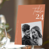 Modernes Minimalistisches Terracotta Wedding Foto Tischnummer