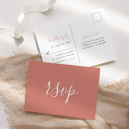 Modernes Minimalistisches Terracotta Wedding RSVP Postkarte