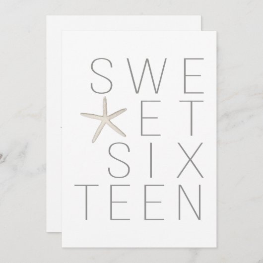 Modernes, minimalistisches weißes Gray Beach Sweet Einladung (Vorne/Hinten)