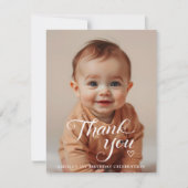 Modernes Minimalistisches White Script zum Geburts Dankeskarte (Vorderseite)